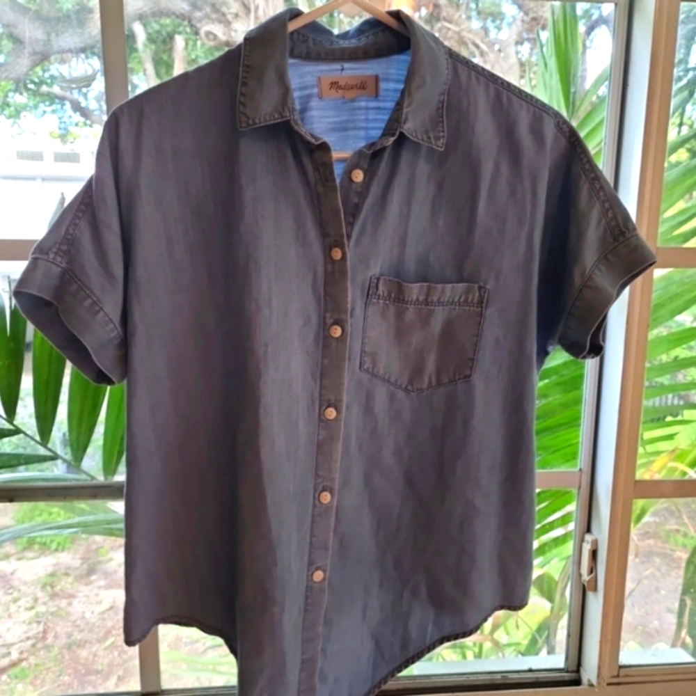 Madewell Shirt - Denim Button Dow  - Short Sleeve - Size XS (Oversized Fit)
